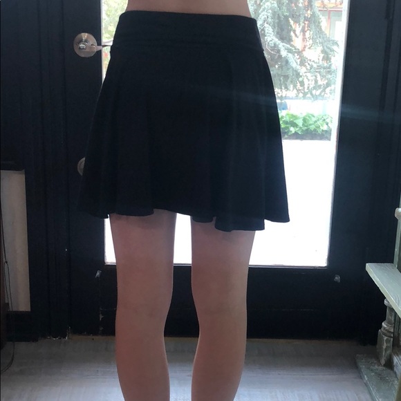 Skirt - Picture 2 of 2